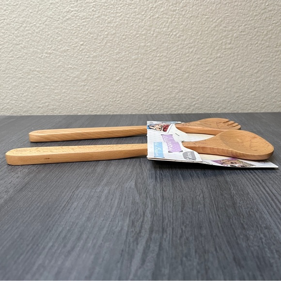 New Beechwood Salad Serving Utensils, Etched Dog Design - Picture 3 of 3